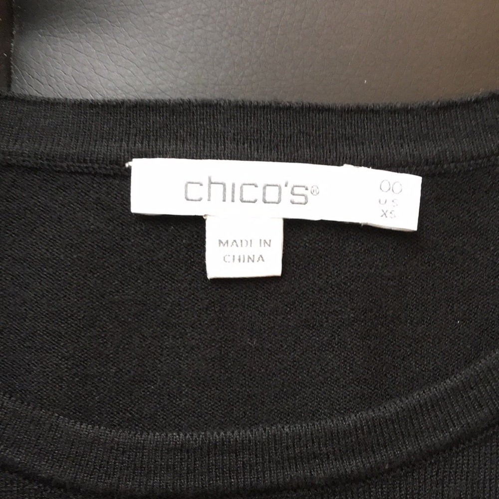 Chico’s Fine Gauge Knit Crewneck Pullover Sweater in Black w Gold Appliqué - Picture 9 of 10